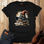 Wizard Hat with Books T-Shirt for Fantasy Fans – black – oak-wood