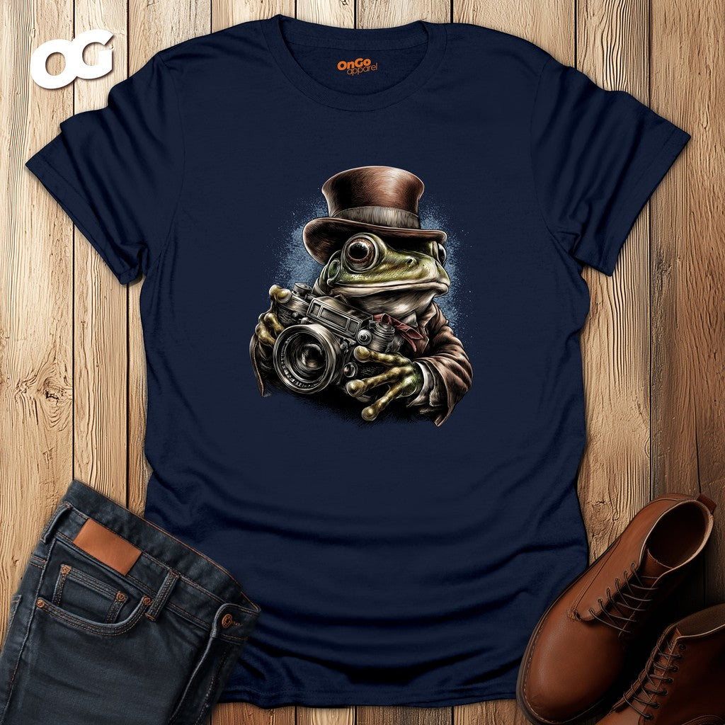 Steampunk Frog T-Shirt with Vintage Camera – navy – oak-wood