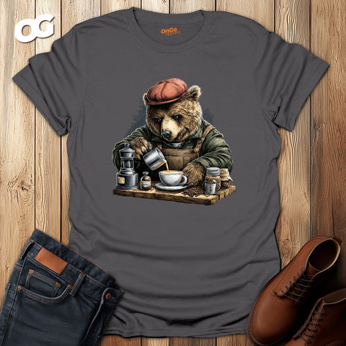 Bear Barista T-Shirt with Coffee Art Design – charcoal – oak-wood