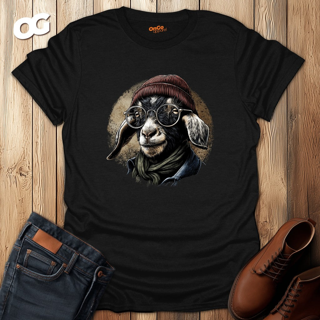 Trendy Goat T-Shirt with Glasses and Beanie Design – black – oak-wood
