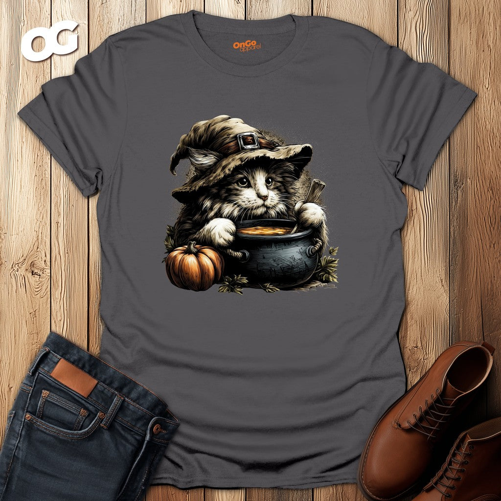 Cat Witch T-Shirt with Pumpkin Cauldron Design – charcoal – oak-wood