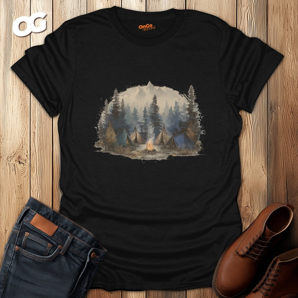 Camping Adventure T-Shirt with Mountain and Bonfire Design – black – oak-wood