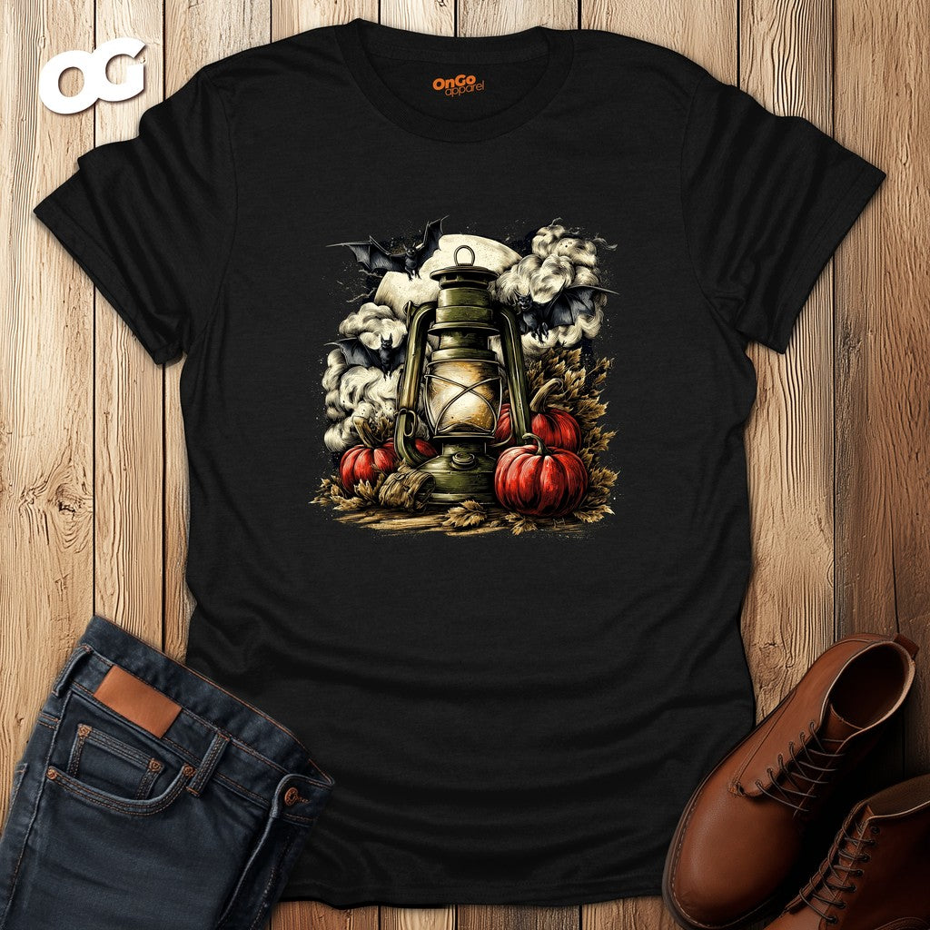 Halloween Lantern T-Shirt with Bats and Pumpkins – black – oak-wood